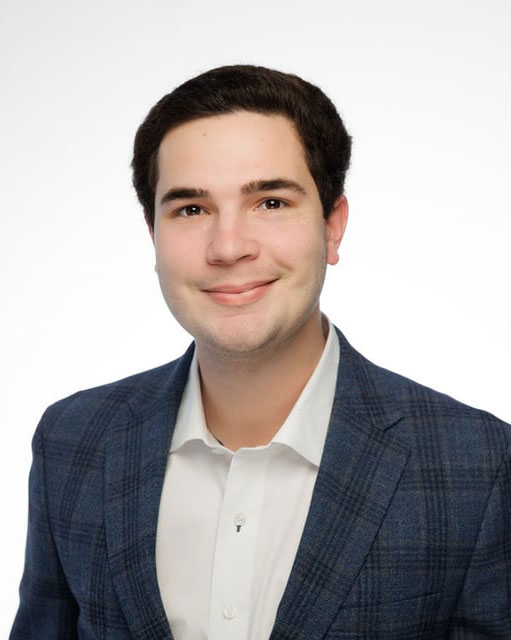 Evan Rosenblum headshot